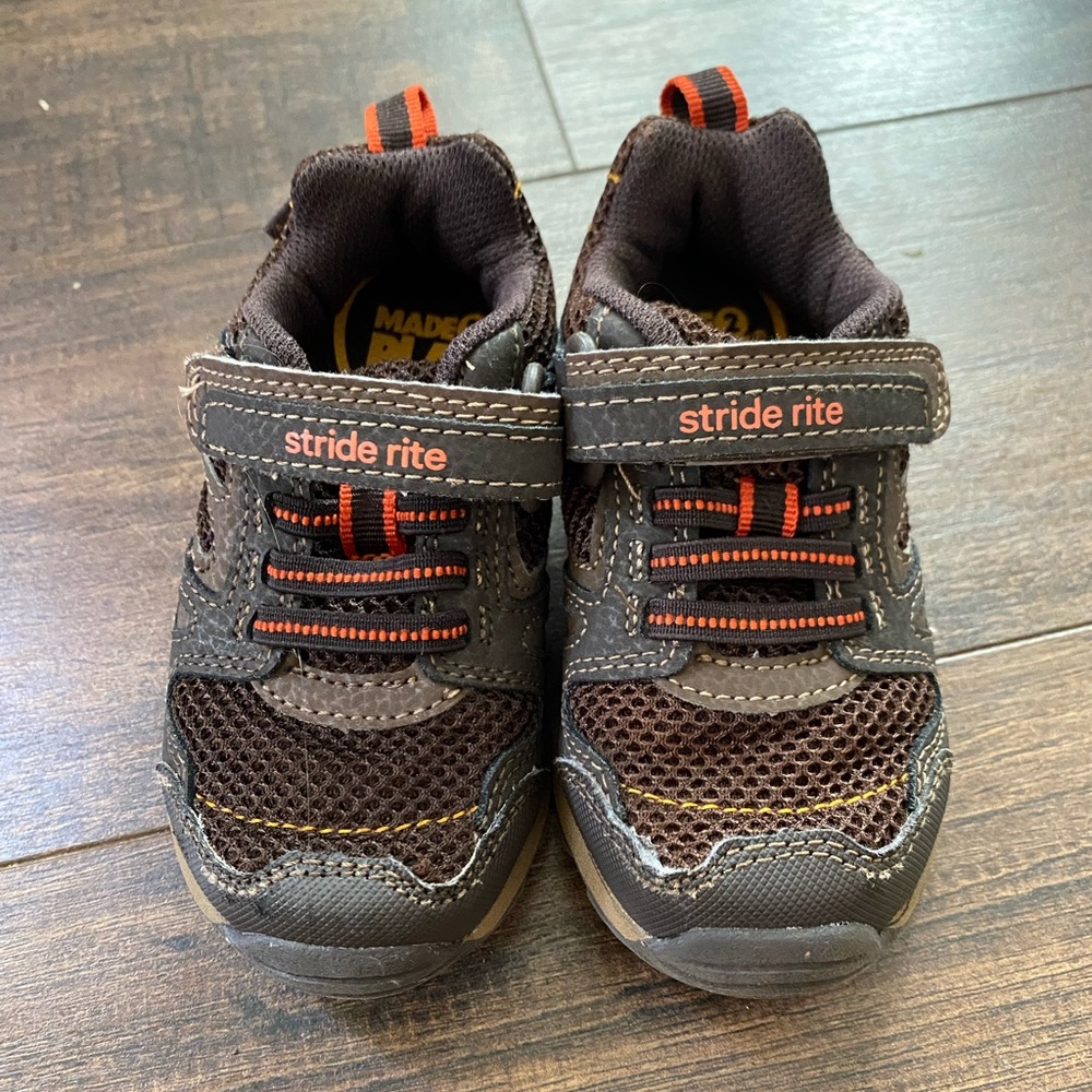Stride Rite toddler shoes 7Wide